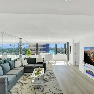 Luxury Ocean View Condo with Beach Service 1521