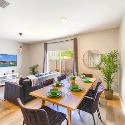 Spacious 3BR Townhouse with Free Parking Included!