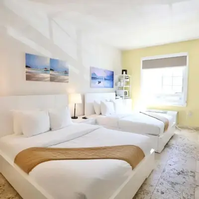 Ocean Drive Suite in South Beach Family & Pet Friendly