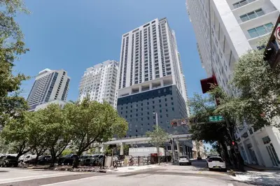 Gallery image of Stylish Modern Downtown Studio Free Parking in Miami
