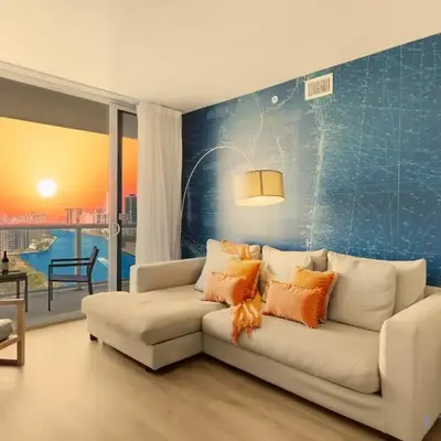Modern 2BR 2BA Oasis & pool
