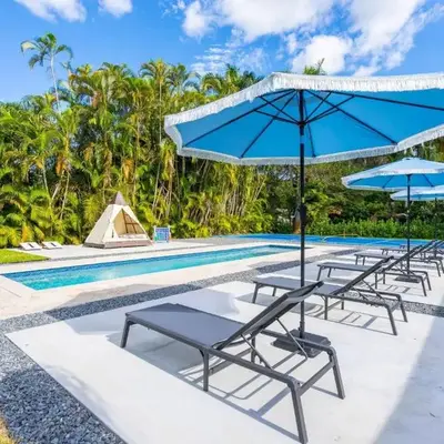 Pickleball fun Family home near Hard Rock Stadium
