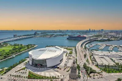 an aerial view of a large building next to a river at Lovely Studio - Pool & Gym in Miami