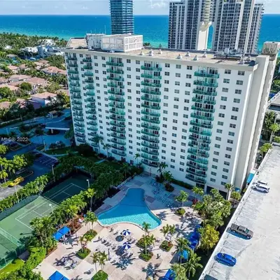 Luxury Ocean Reserve Condo Pool
