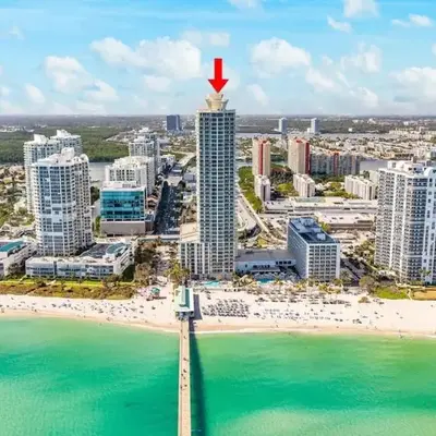 Luxurious 2BD Condo with Direct Ocean Front & Resort Pool in Sunny Isles