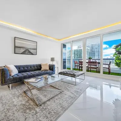 The Grand Wonder Biscayne