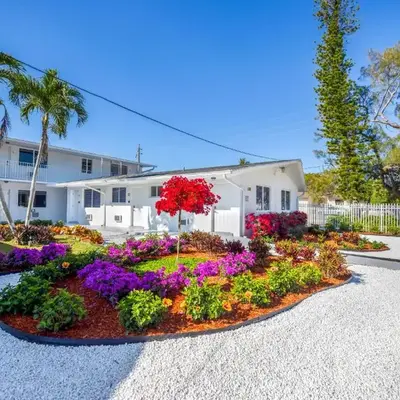 Stylish Studio - Parking & Gym Near Aventura