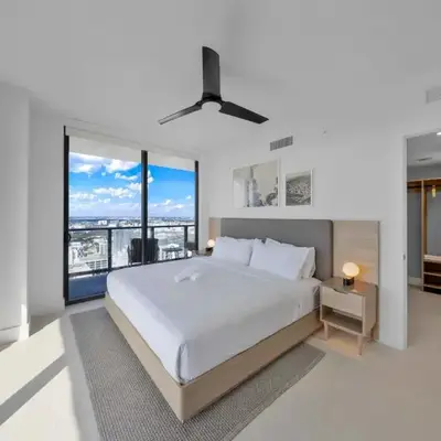 City Luxe Retreat Modern 2-BD with Water Views