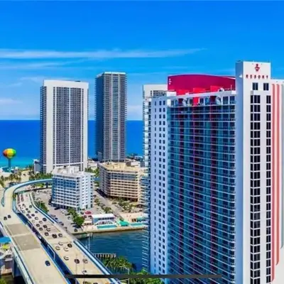 Miami Apt with Gym Beach Service Pool on the water 2607