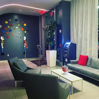 2b 1b Hallandale Beach Studio with heated Pool 2610