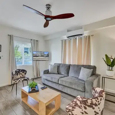 Eden Escape 1 BR 2202 Walk to FLT Beach