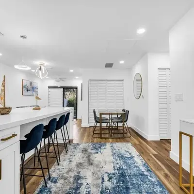 Modern Home with large private yard - Next to downtown & beach & airport - Pet friendly