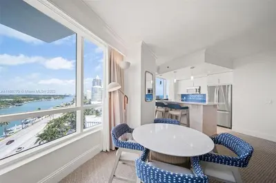 Gallery image of Fontainebleau Corner Unit New Reno 2Bdrm 3Bath in Miami Beach