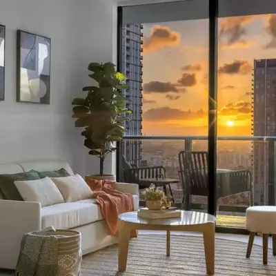 2704 Beautiful Downtown Apt with Gym Pool Spa Skyline Views and in front of Kaseya Center
