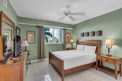 Gallery image of Bay View Oasis with Balcony & Free Parking Sunny Isles Beach in Sunny Isles Beach