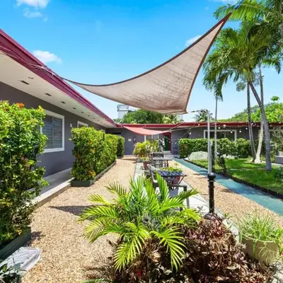 Bright 2BR Getaway | BBQ