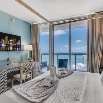 Icon Brickell Gem 2-BR Oasis with Amazing Views