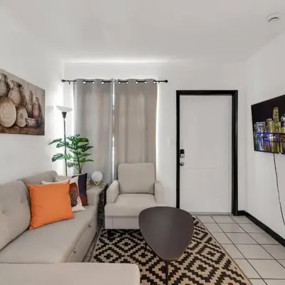 Triplex with 3 Bedrooms