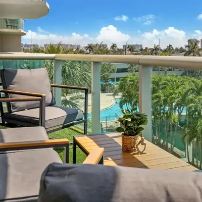 Beachfront Oasis in Sunny Isles 4BR