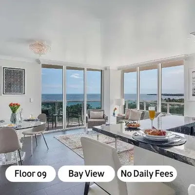 MVR - Elevate Your Stay with Panoramic Bay Views