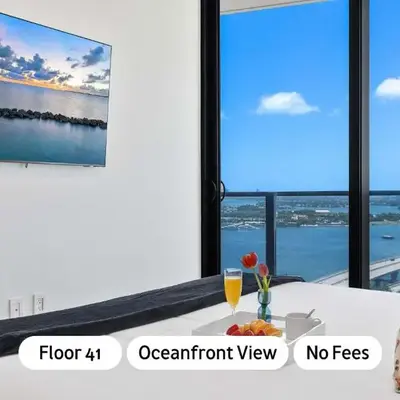 MVR - Designer Apt with Jaw-Dropping Views & Pool