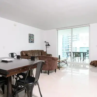 Spacious Penthouse in Brickell 3 BR