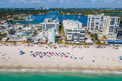 an aerial view of a beach with people and umbrellas at Condo with 1 Bedroom Terrace and Hot Tub in Hollywood