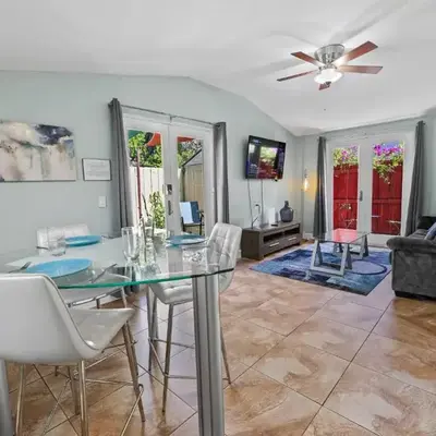 Prime Location – Walkable to Wilton Drive
