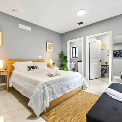 Modern Studio Near Wynwood & Design District