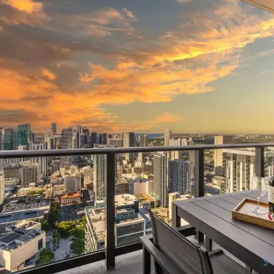 Beautiful Studio with Private Balcony Gym & Pool