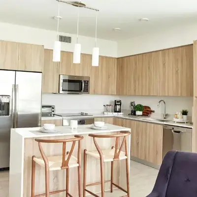 Stylish 2BR Quadro Luxe Stay in Design District
