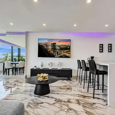 Luxury Beachside 3BR 3BA Condo Resort Amenities Pools Gym and Sauna 620