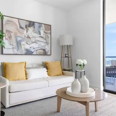 2916 Heart of Downtown Apt with Gym a Pool and a Coworking Space