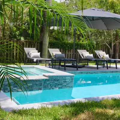 Friendly Fox Luxury Pool & Spa House Near Downtown & Beach