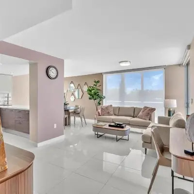 Waterfront Luxury Kosher Condo with Rooftop Pool