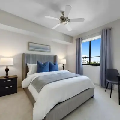 Serene Bleu in DTWN 3 Min From Las Olas