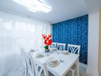 Gallery image of The Blue 4Bedroom Home - Pool & Spa Retreat in North Miami Beach