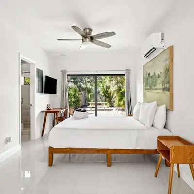 Sleek Kitchenette & Queen Bed