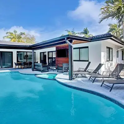 Coral Lane by Rove Travel - Home with Pool & BBQ