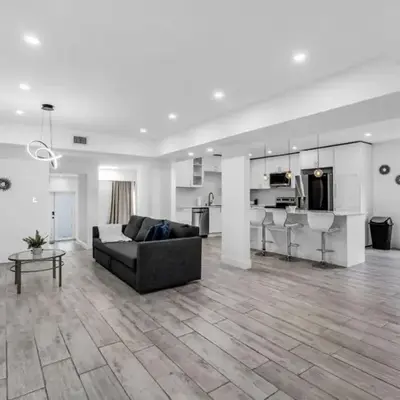 Contemporary Family Oasis Pool and Comfort