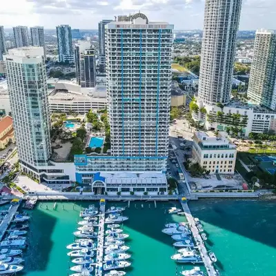 Seaview Work Haven Condo for 6
