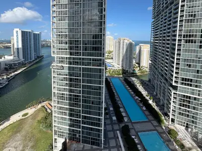 an aerial view of a city with tall buildings at Modern 1B at Icon Brickell 32nd fl Pool Spa Gym FREE Parking Scenic view in Miami