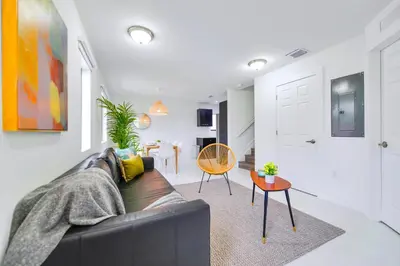 Gallery image of Modern Two-Story House Near Wynwood - Free Parking in Miami