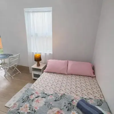 Quiet Studio Retreat attached to big House