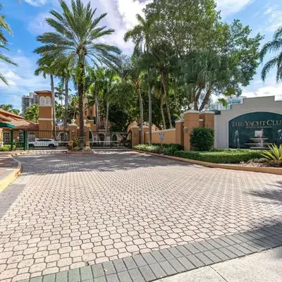 Resort Condo By Aventura Mall! Gated Community