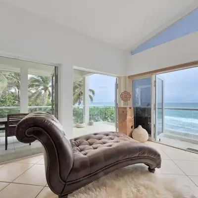 Oceanfront Luxury Villa 5Bedroom and 4Bath Beach Access