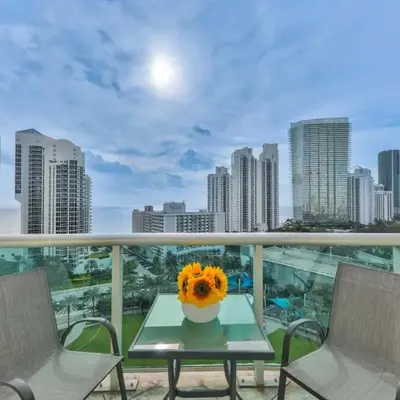 Ocean view Penthouse - Royal stay