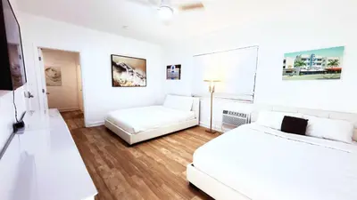 Gallery image of 2 Bedroom Beach Apartment in Prime Miami Location in Miami Beach