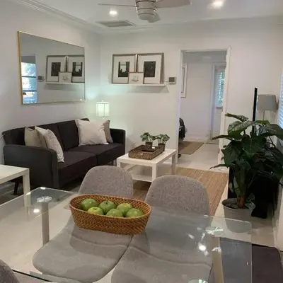 Central Fort Lauderdale 2BR Cottage Near Beach