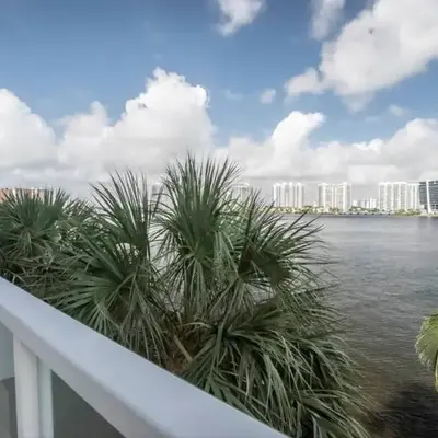 Le Marina Bay 310 STR-01478